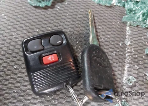 2005 Ford F-150 Xl/Xlt z USA, uszkodzony, nr VIN 1FTPF12575NA35883